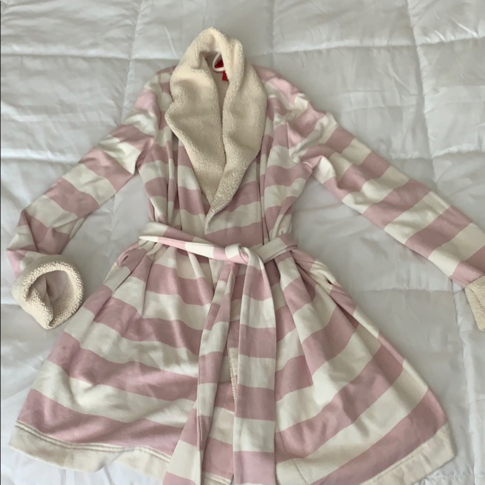 Victoria's secret bathrobe